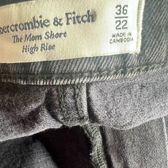Abercrombie & Fitch The Mom Short High Rise 36/22 - Picture 16 of 16